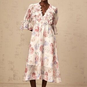 Miss Rosier Tea White Floral 3-D Petal Appliqué Tealength Cocktail Dress